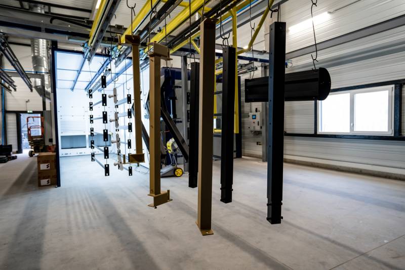 Installation d'une chaine de thermolaquage manuel dans une entreprise industrielle à Bayonne dans les Pyrénées Atlantiques