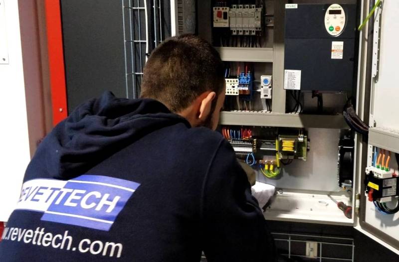 Service d'entretien préventif et fourniture de pièces détachées pour équipements de traitement de surface en Île-de-France